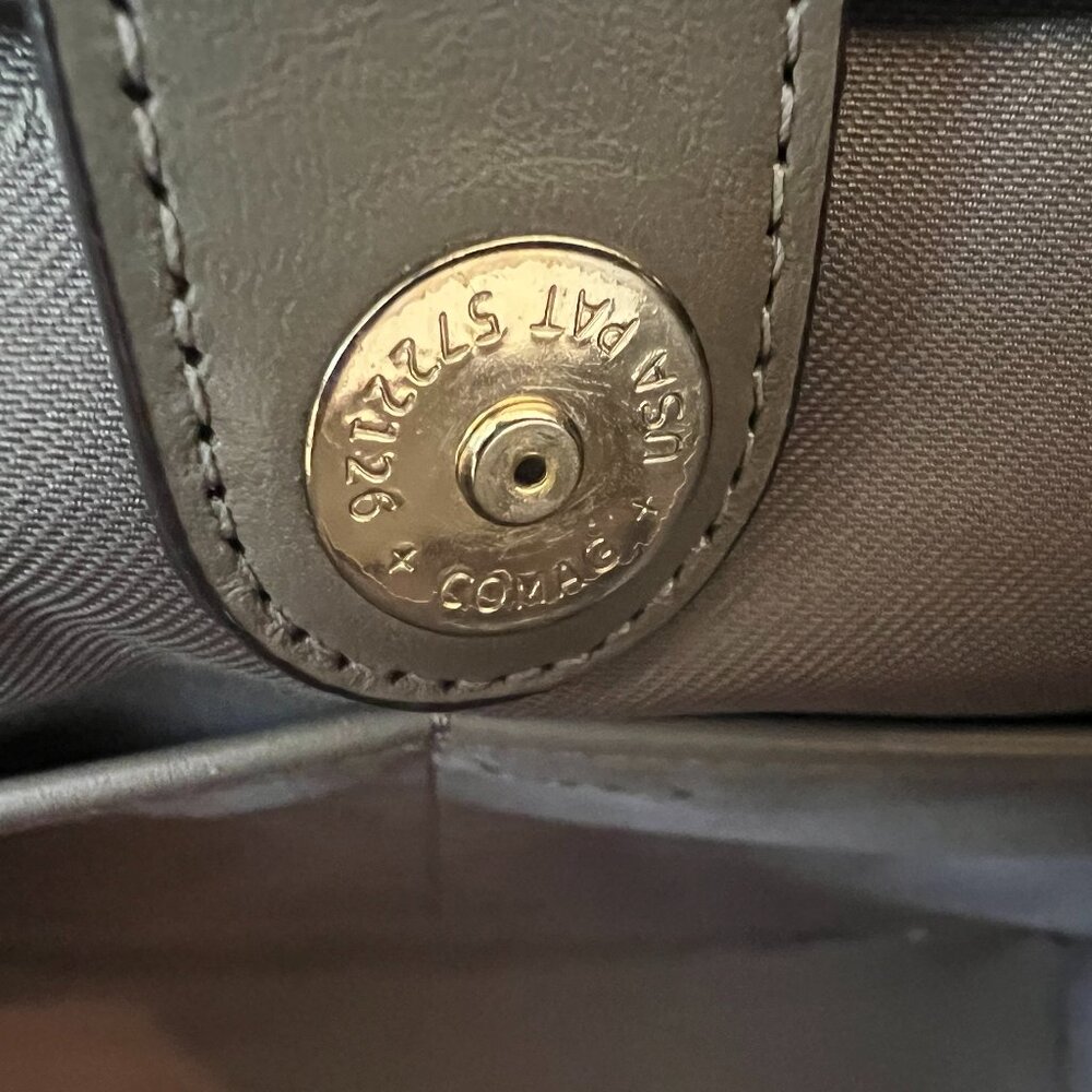Authentic Coach purse USA pat. 5722126 - Picture 7 of 12